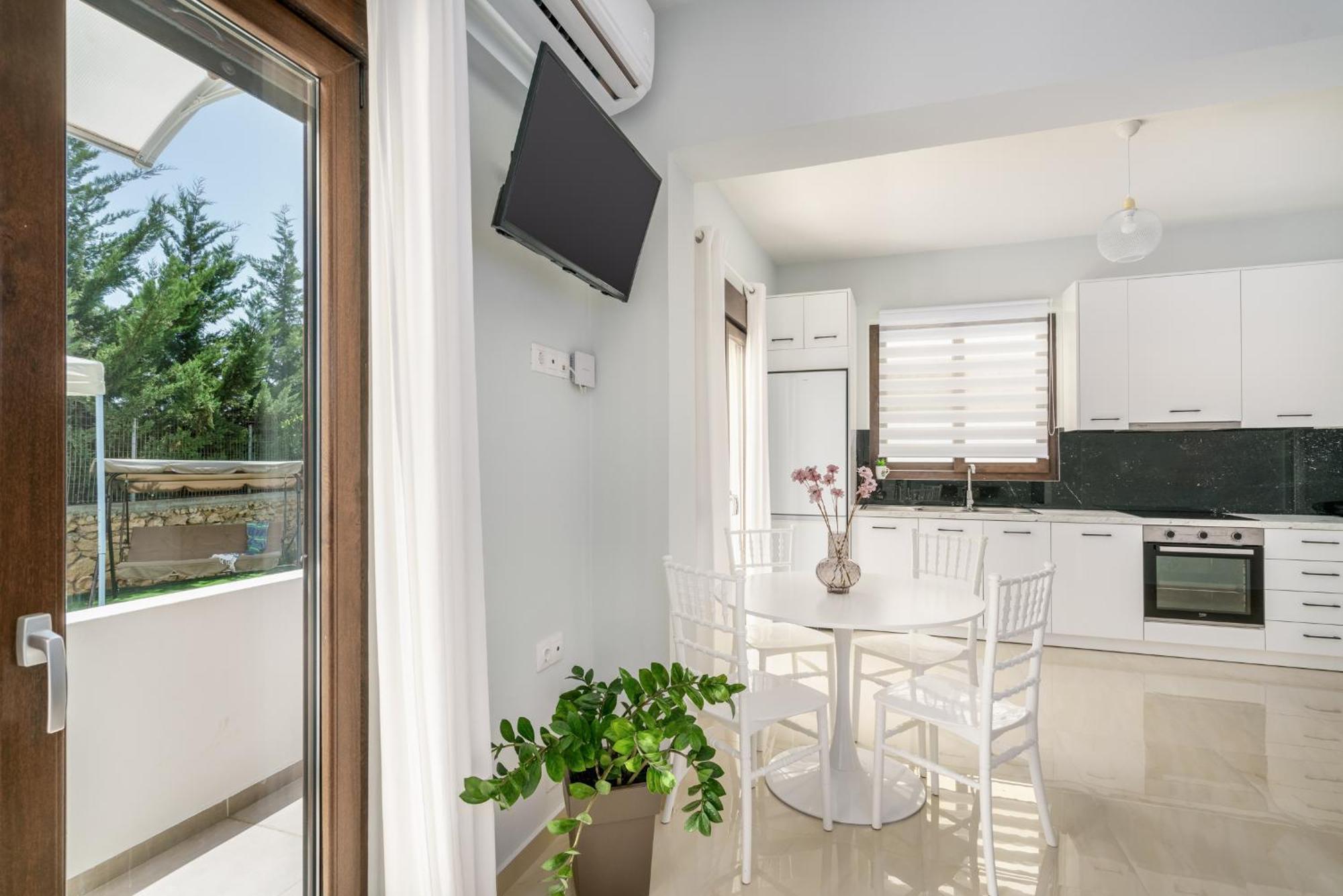 Domus Luxury Suite Atsipopoulo Exterior photo